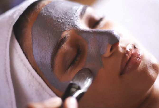 Blackcurrant Fruit Facial